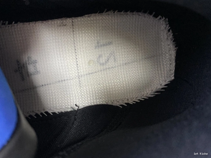 1st Kicks GYM 14 JORDAN 487471-006 TORO RETRO RED AIR 0807